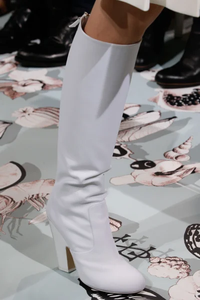 Look 9